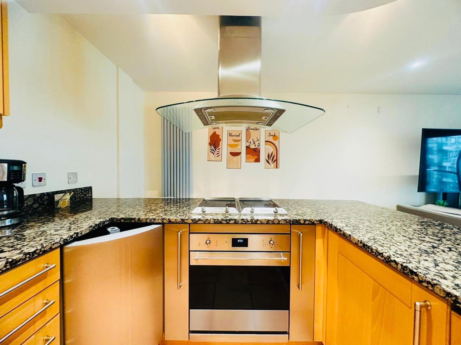 Modern 2bed 2bath Canary Wharf - Upto 5 Person