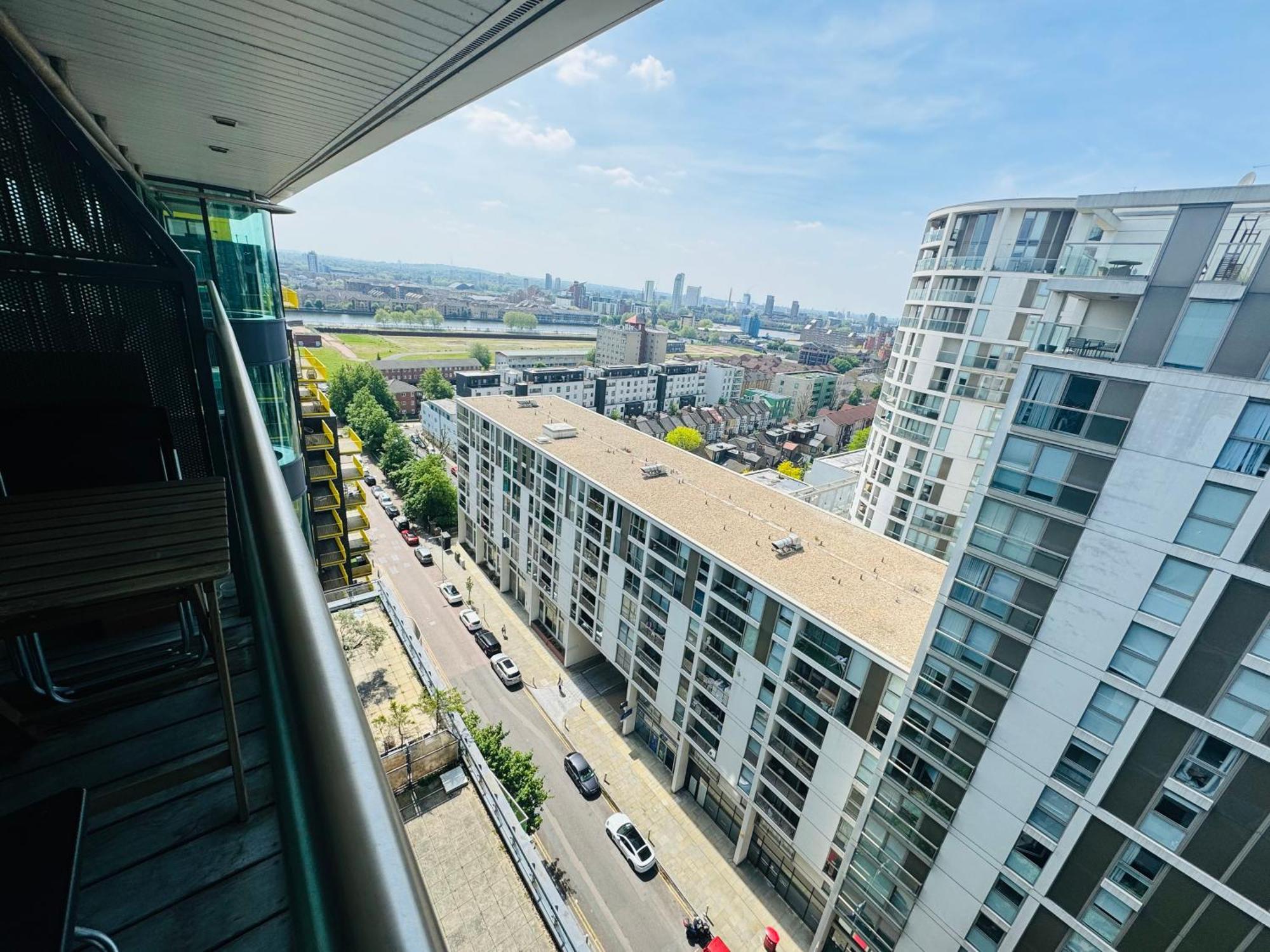 Modern 2bed 2bath Canary Wharf - Upto 5 Person London